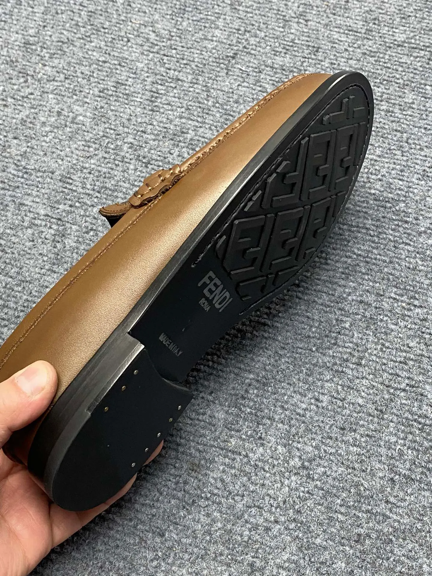 Men's Men's Shoes Men's Men's Shoes 💰900FENDI Fendi Men's Breathable and Comfortable Leather Shoes. Original development. The leather outsole is made of leather. Counters copy one to one. Imported counter cowhide. Imported water dyes cattle. 38 to 44. (45.46. can be ordered. 47.